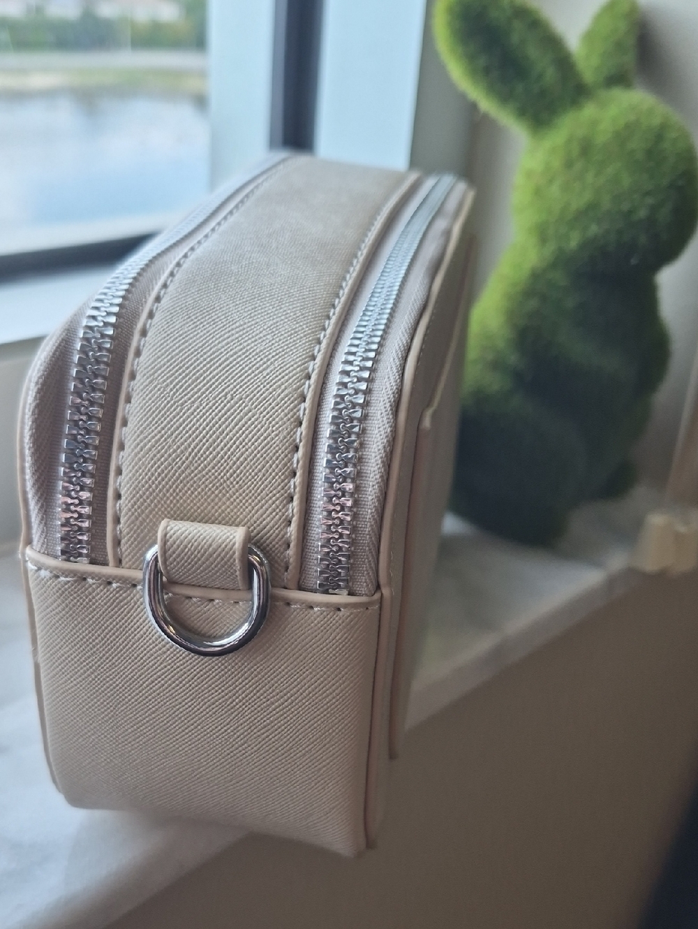 Steve Madden Beige 🆕  Crossbody - Picture 3 of 15